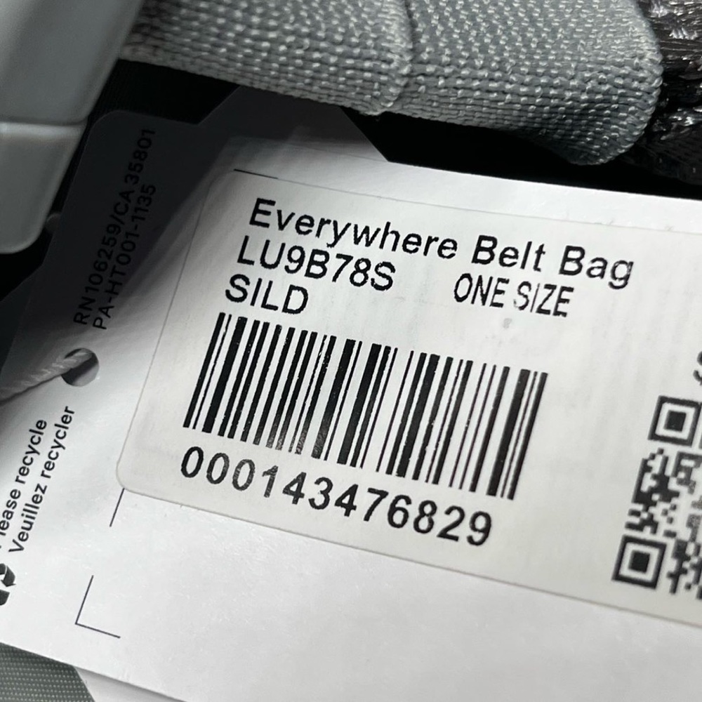 Lululemon Silver Drop Belt Bag NWT - Picture 7 of 9